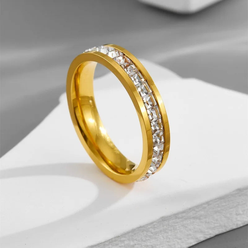 Luxury Stainless Steel Diamond Embedded Bracelet Ring Set for Women 4 Pieces High-End Feelings Jewelry Vintage Style