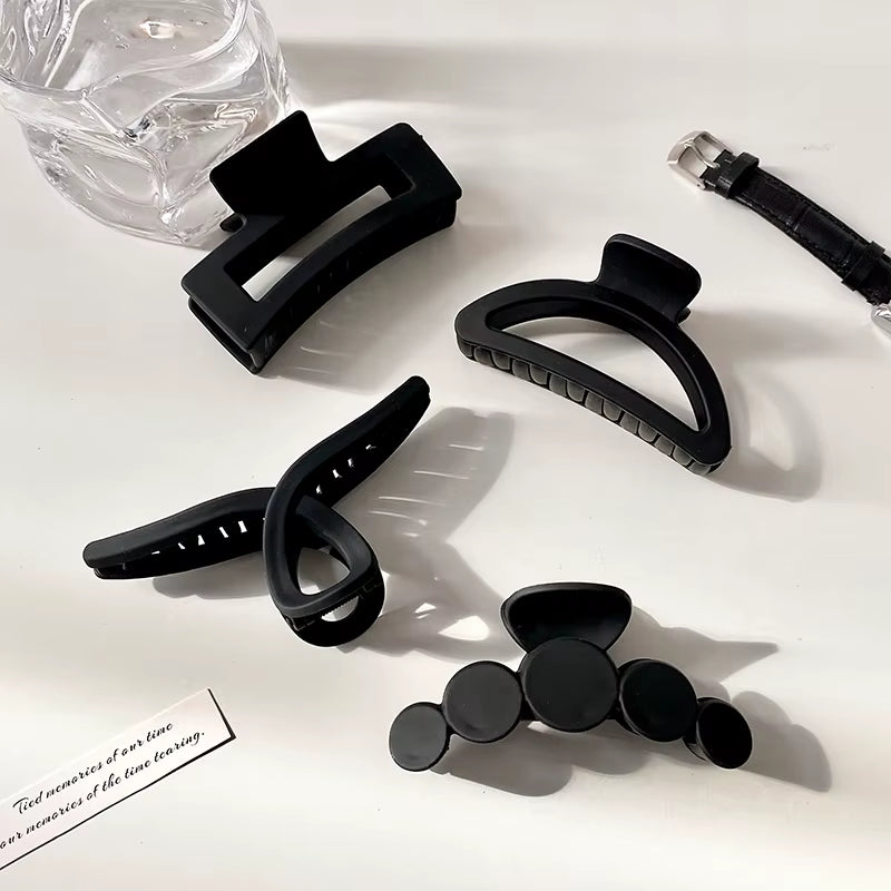Women Elegant Black Geometric Plastic Hair Claw Lady Sweet Long Hair Holder Toothed Hair Clips Hairpins Fashion Hair Accessories